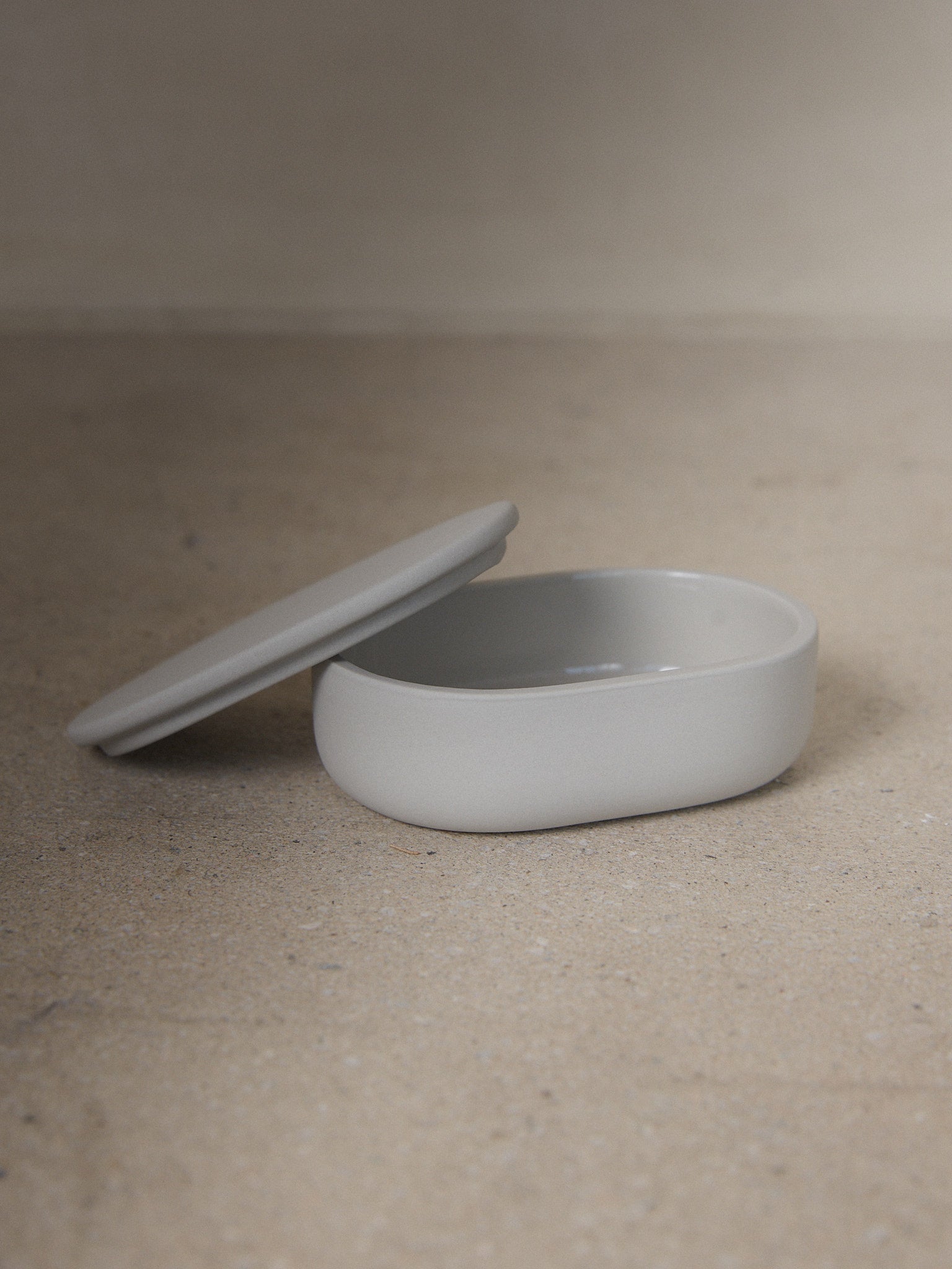Small Cose Oval Box. A study in refined simplicity, the Cose Oval Box by Bertrand Lejoly for Serax adds subtle luxury to any bathroom or kitchen. 