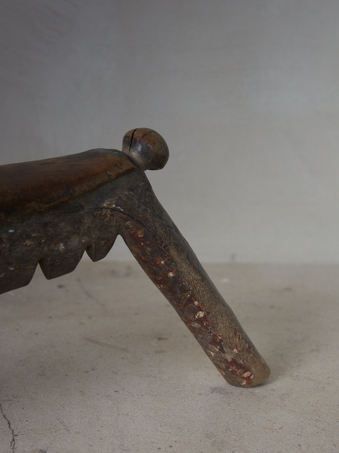 Basquiat Head Rest. Rare vintage find. Artfully shaped, three-legged African head rest with carved 'tooth' details.